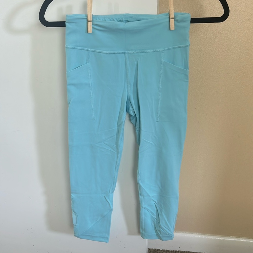 Athleta Girl Capri Leggings
